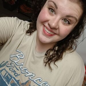 Meet your Posher, Melia